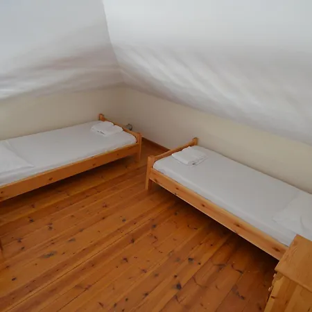 Anna's Guest house 3*