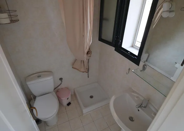 בית הארחה Anna's 3*